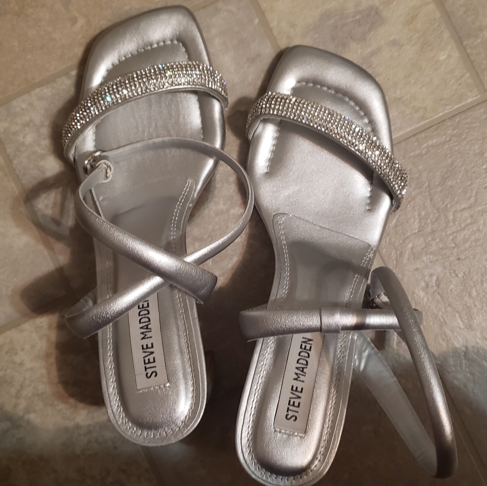 Silver sparkling Steve Madden heels
